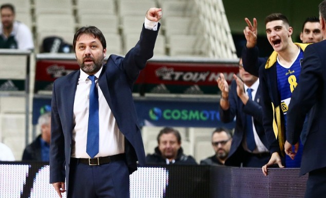 ”O πρόεδρος του Λαυρίου ήθελε να… πέσει από το αεροπλάνο”
