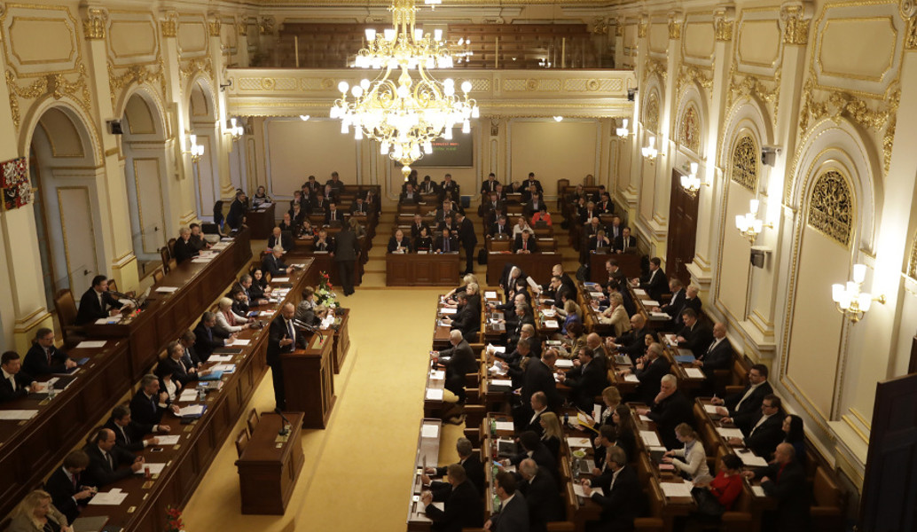 Τσεχία: Παραιτήθηκε η κυβέρνηση