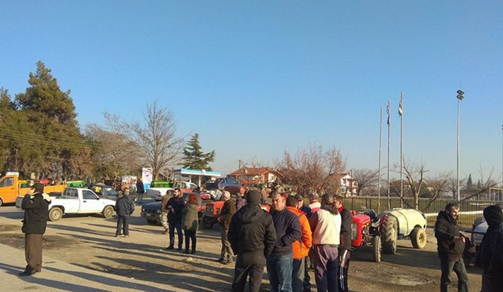 Μπλόκα: Στους δρόμους οι αγρότες στην Μακεδονία