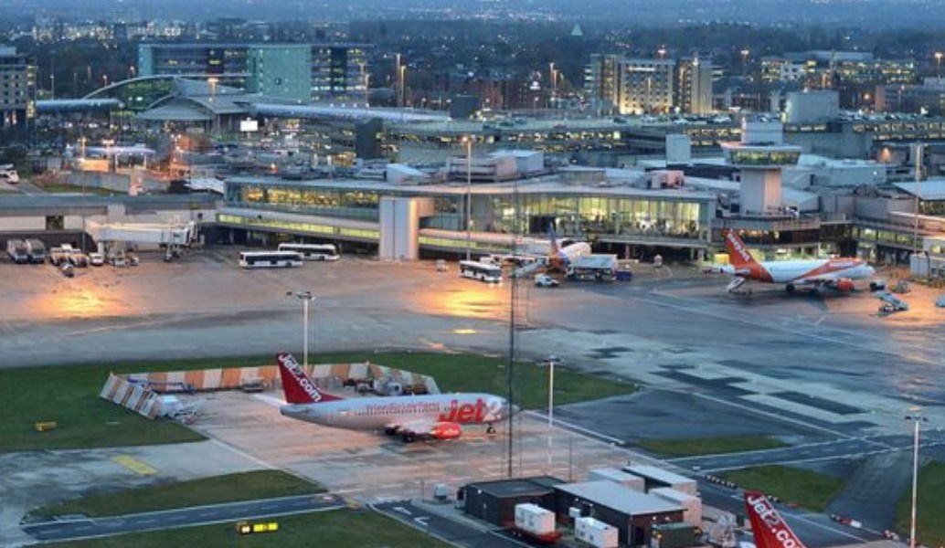 Βρετανία: Η αστυνομία εκκένωσε terminal στο αεροδρόμιο του Μάντσεστερ