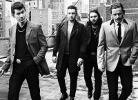 Έκλεισε: Στο Rockwave οι Arctic Monkeys (pic & vid)