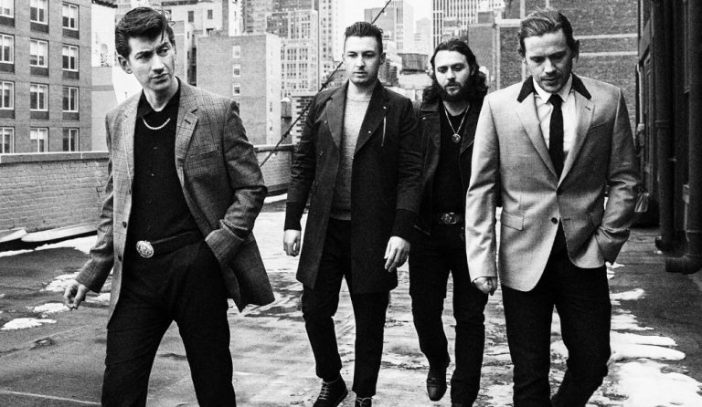 Έκλεισε: Στο Rockwave οι Arctic Monkeys (pic & vid)