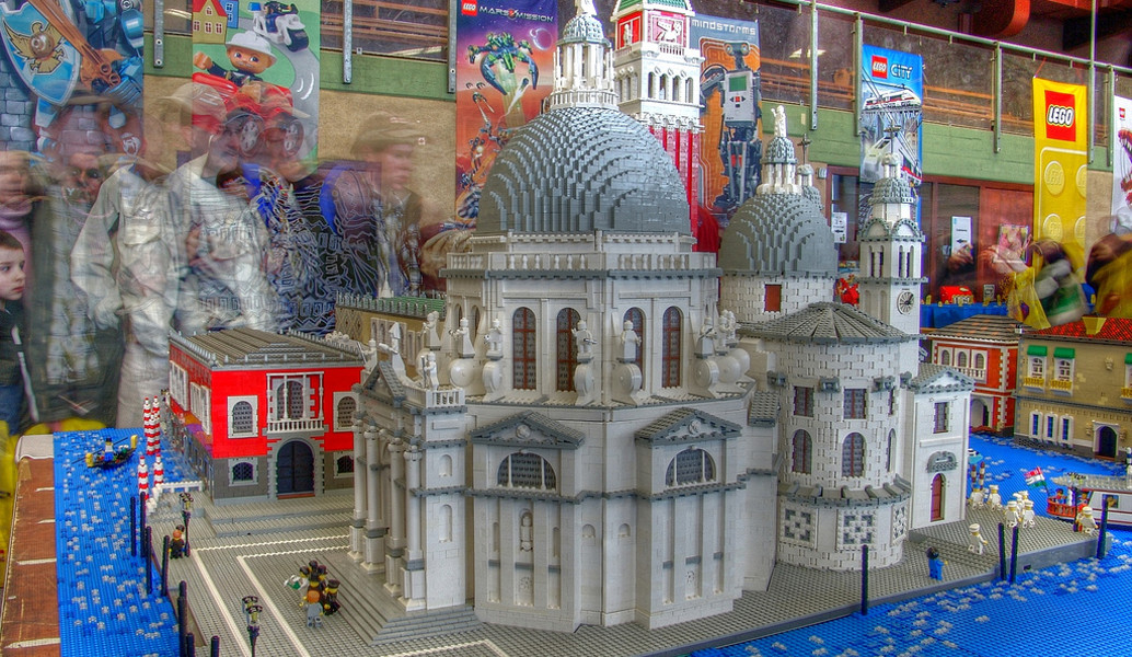 Lego: 60 χρόνια παιχνίδι (pics)