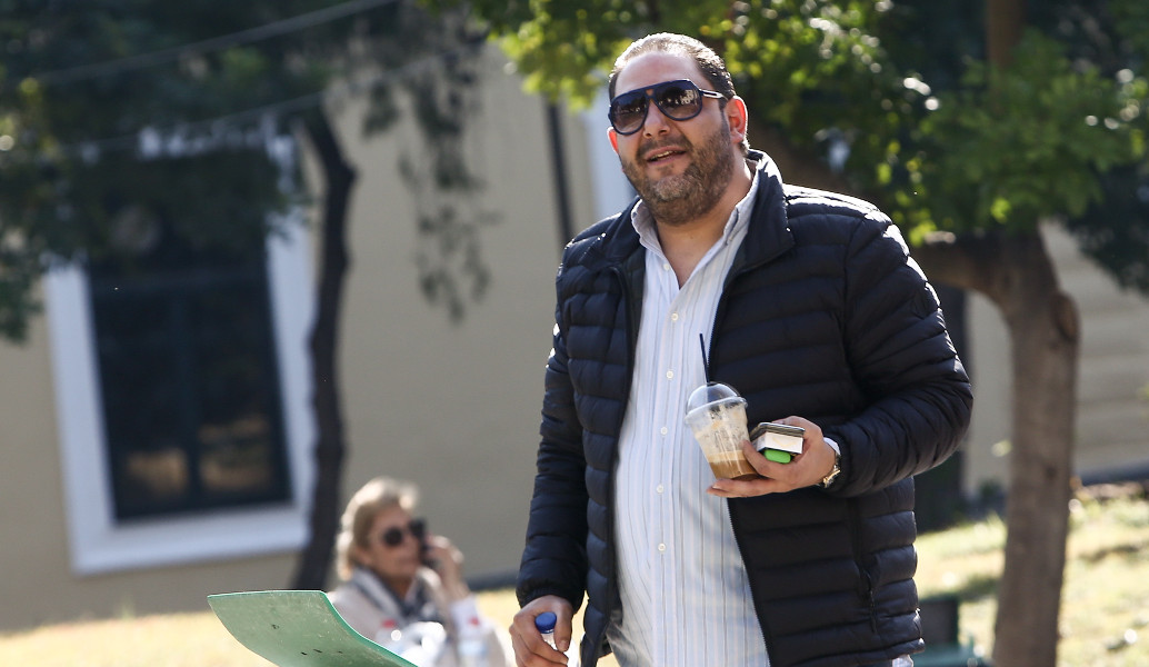 Στέλιος Διονυσίου: Ποινική δίωξη για τρία πλημμελήματα σε βάρος του τραγουδιστή (pics)