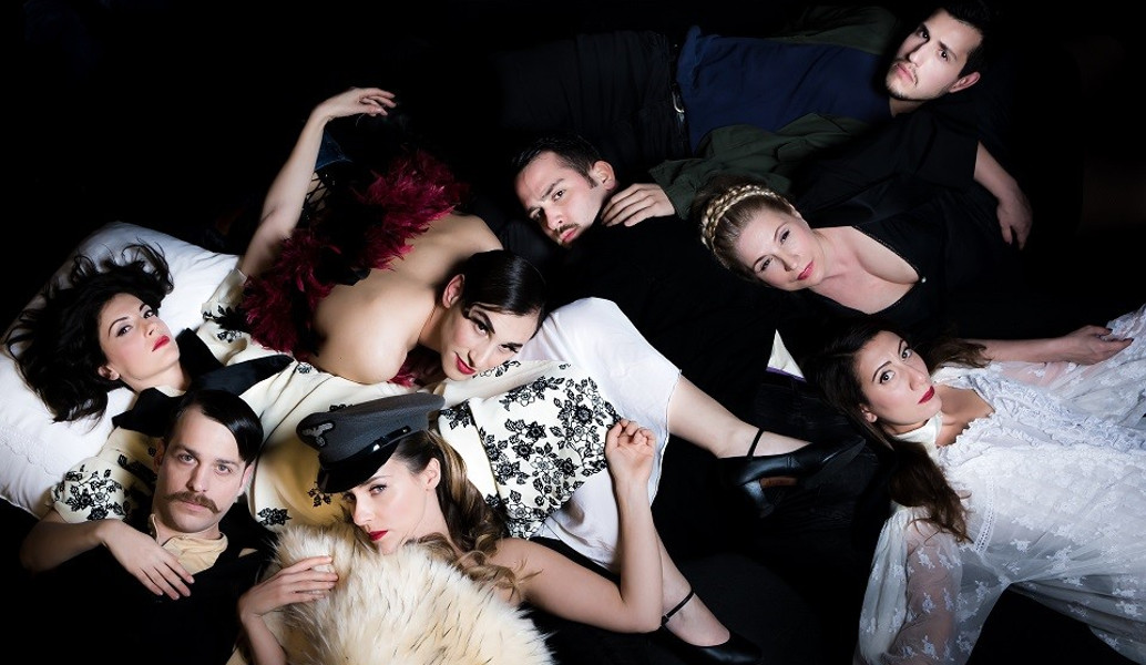 ‘’Στα Άκρα’’ στο θέατρο Χώρα από 12 Φεβρουαρίου (pics)