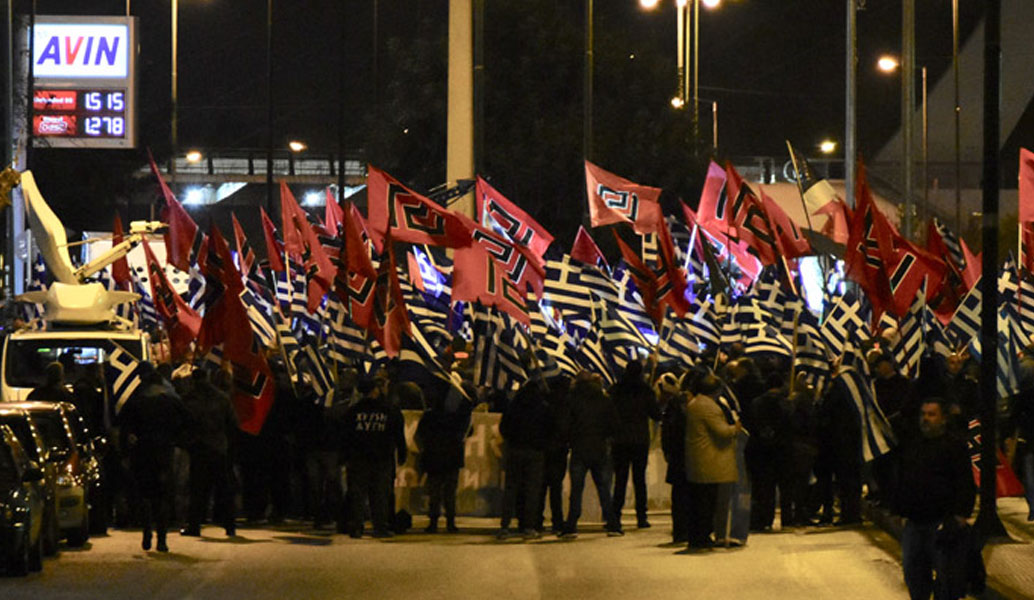 Σε εξέλιξη η συγκέντρωση της Χρυσής Αυγής για τα Ίμια