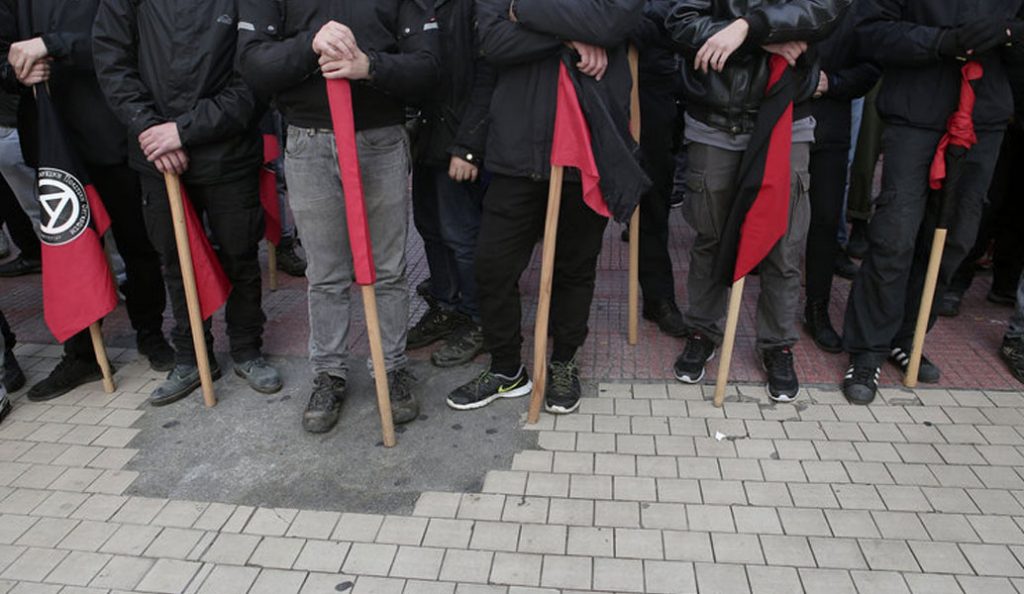 Εξάρχεια: Ένταση μετά την αντιφασιστική συγκέντρωση στα Προπύλαια
