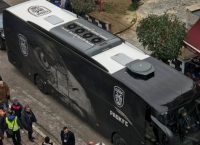 Χαμός με τον κόσμο του ΠΑΟΚ πριν την έναρξη του αγώνα