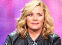 Κιμ Κατράλ: Η “Σαμάνθα” του Sex and the city κάνει έκκληση να βρεθεί ο αδερφός της (pic)