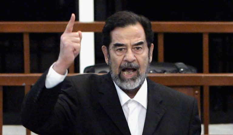 Ιράκ: Η κόρη του Σαντάμ Χουσεΐν στη λίστα με τους 60 καταζητούμενους τρομοκράτες