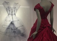Balenciaga: Ο μετρ της φόρμας