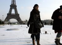 Γαλλία: Σε πορτοκαλί συναγερμό λόγω τσουχτερού κρύου (pic)
