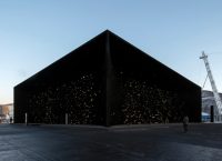 Πιονγκτσάνγκ: Οι Χειμερινοί Ολυμπιακοί Αγώνες έχουν το πιο σκοτεινό κτίριο στον πλανήτη (pics &vid)