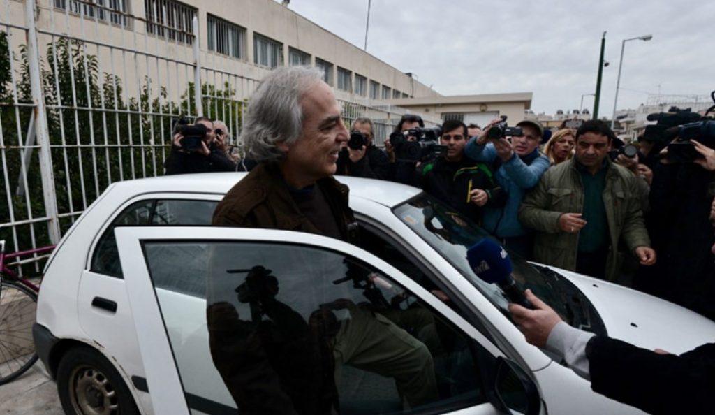 Δημήτρης Κουφοντίνας: Μεταφέρεται στο Γενικό Κρατικό Νίκαιας