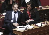 Κυριάκος Μητσοτάκης – Ντόρα Μπακογιάννη: Συνάντηση για τη Novartis