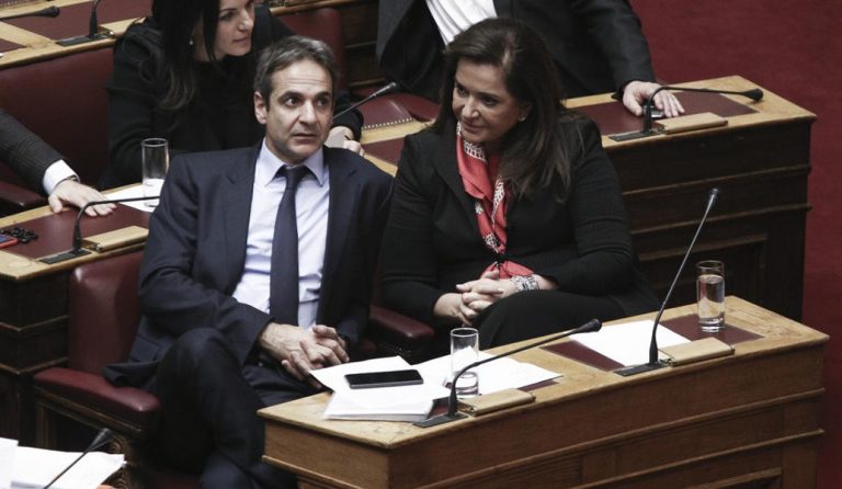 Κυριάκος Μητσοτάκης – Ντόρα Μπακογιάννη: Συνάντηση για τη Novartis
