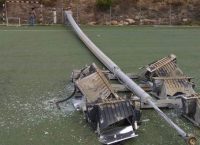Γήπεδο Σταμάτας: Έπεσε πυλώνας δύο λεπτά μετά το τέλος αγώνα