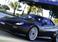 Η θρυλική Lancia Stratos βγαίνει ξανά στην παραγωγή (pics & vid)
