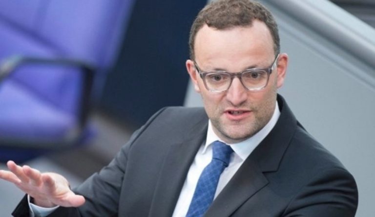 Γενς Σπαν: Δεν θέλω να ανοίξουν σαμπάνιες στον Τσίπρα