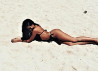 Tο Instagram δε λέει να ξεχάσει τις αποκαλυπτικές πόζες της Ντέμης Πολίτη (pics & vid)