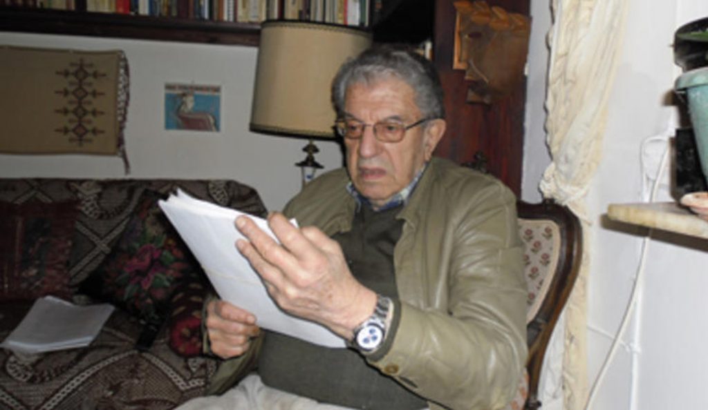 Πέθανε ο καθηγητής Βασίλης Φίλιας