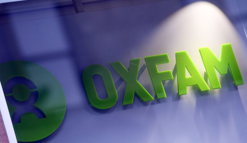 “Πέφτουν” κεφάλια στην Oxfam – Παραιτήθηκε ο γενικός διευθυντής