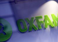 “Πέφτουν” κεφάλια στην Oxfam – Παραιτήθηκε ο γενικός διευθυντής