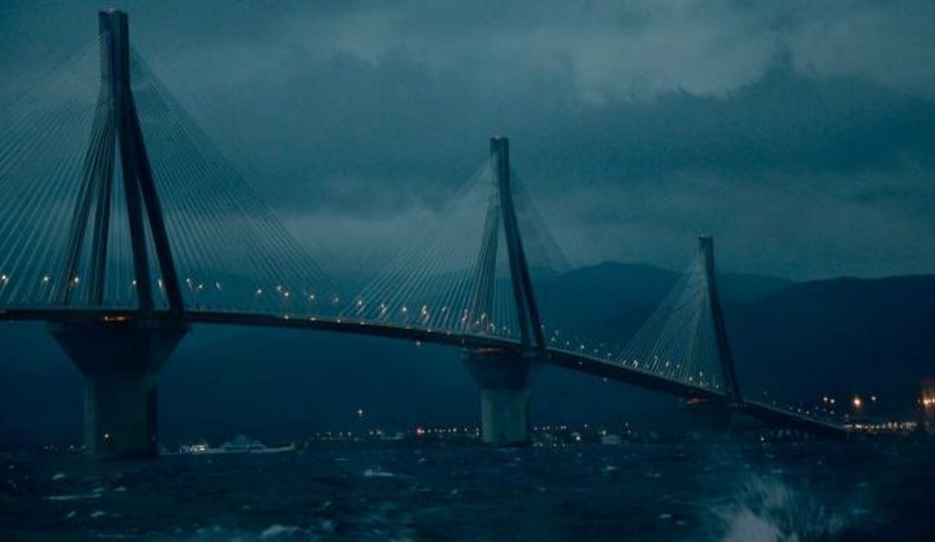 Γέφυρα Ρίου – Αντιρρίου: Άνδρας απειλεί να αυτοκτονήσει