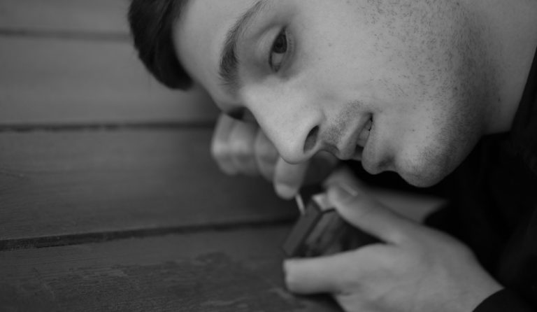 Υγρασία στους τοίχους: Ολοκληρώνεται ο β’ κύκλος παραστάσεων στις 9 Μαρτίου