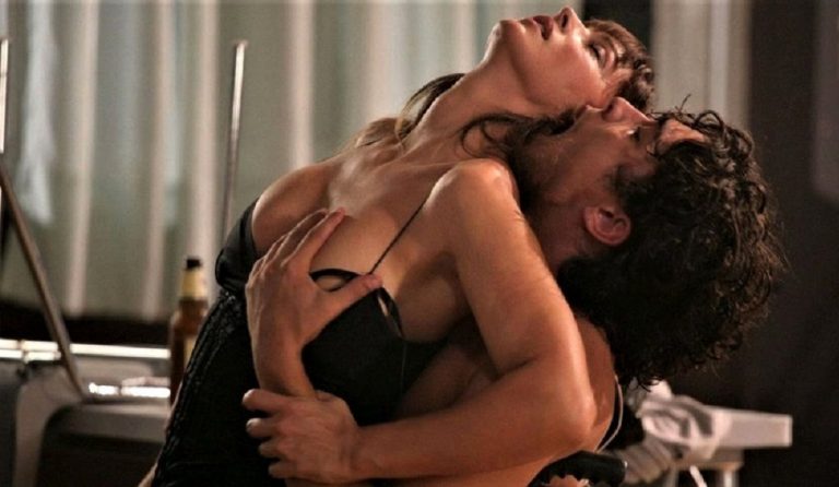 Οι 5 ερωτικές σκηνές που έχτισαν τον μύθο της Μόνικα Μπελούτσι (vids)