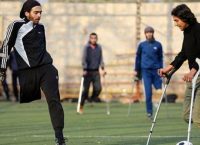 Δύναμή τους η ζωή: Ανάπηροι πολέμου έφτιαξαν ποδοσφαιρική ομάδα στη Συρία (pics)