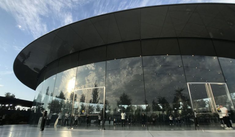 Apple: Τα νέα γραφεία με τους 12.000 υπαλλήλους και το ένα μειονέκτημα
