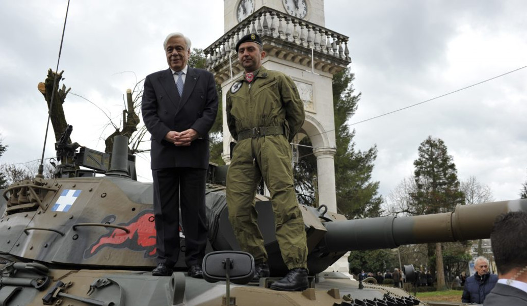 Προκόπης Παυλόπουλος: Υπερασπιζόμαστε, όταν χρειάζεται και έναντι πάντων, τα σύνορά μας (pics)