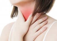 Πονόλαιμος: Τι να φάτε για να περάσει