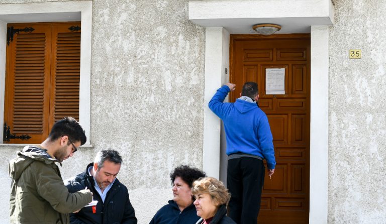 Άγιος Δημήτριος: Βρέθηκε σημείωμα του δολοφόνου-αυτόχειρα (pic)