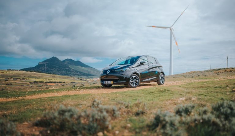 Renault: Δημιουργεί το πρώτο “έξυπνο” νησί στον κόσμο
