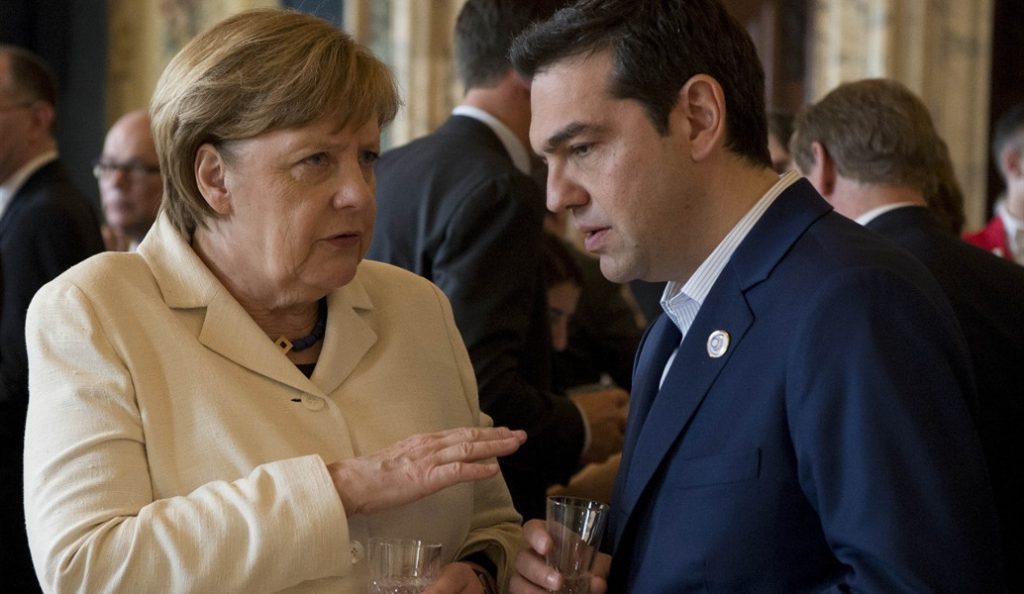 Συντάξεις: Η Μέρκελ φέρεται να αλλάζει γνώμη – Οι όροι της για να μην κοπούν
