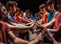 “Dancing to Connect” στη Στέγη