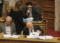 Ανασχηματισμός: Η “ορφανή” θέση του Παπαδημητρίου και τα σενάρια που έληξαν άδοξα