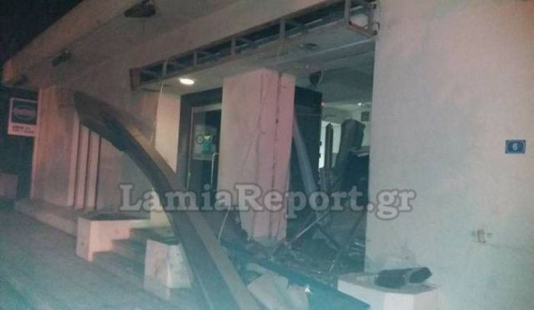 Φθιώτιδα: Ανατίναξαν ΑΤΜ τράπεζας και άρπαξαν 48.000 ευρώ