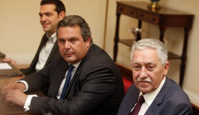 «Μακριά και αγαπημένοι» ο Φώτης Κουβέλης με τους δημοσιογράφους