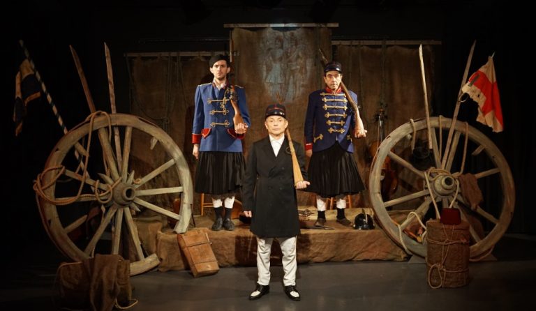 Διαγωνισμός: Το stage.pagenews.gr σας στέλνει στην παράσταση “Η στρατιωτική ζωή εν Ελλάδι”