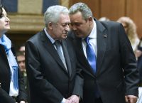 Αποστάσεις Κουβέλη από τον Καμμένο για τους δύο στρατιωτικούς (vid)