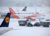 Γενεύη: Συνεχίζεται η ισχυρή χιονόπτωση – Παραμένει κλειστό το αεροδρόμιο