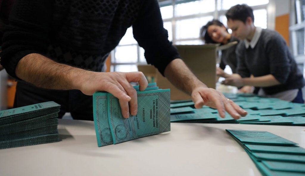 Εκλογές στην Ιταλία: Πάνω από 58% η συμμετοχή