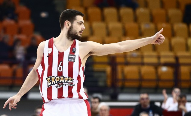 Το φοβερό buzzer beater του Παπαπέτρου με τον Άρη! (vid)