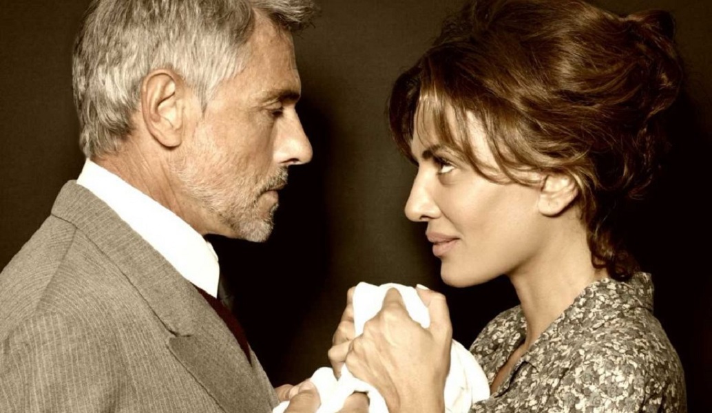 Είδαμε την παράσταση «ΜΙΑ ΞΕΧΩΡΙΣΤΗ ΜΕΡΑ» στο θέατρο Άλμα