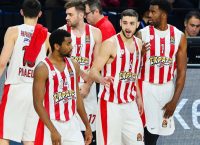 Χαμός στον Ολυμπιακό με βασικό παίκτη και έκρηξη του κόσμου – “Χάναμε 10 πόντους και χασκογελούσε με τον Καλάθη”