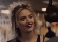 Η κόρη του Μάικλ Τζάκσον μεγάλωσε και παίζει στον κινηματογράφο (vids)