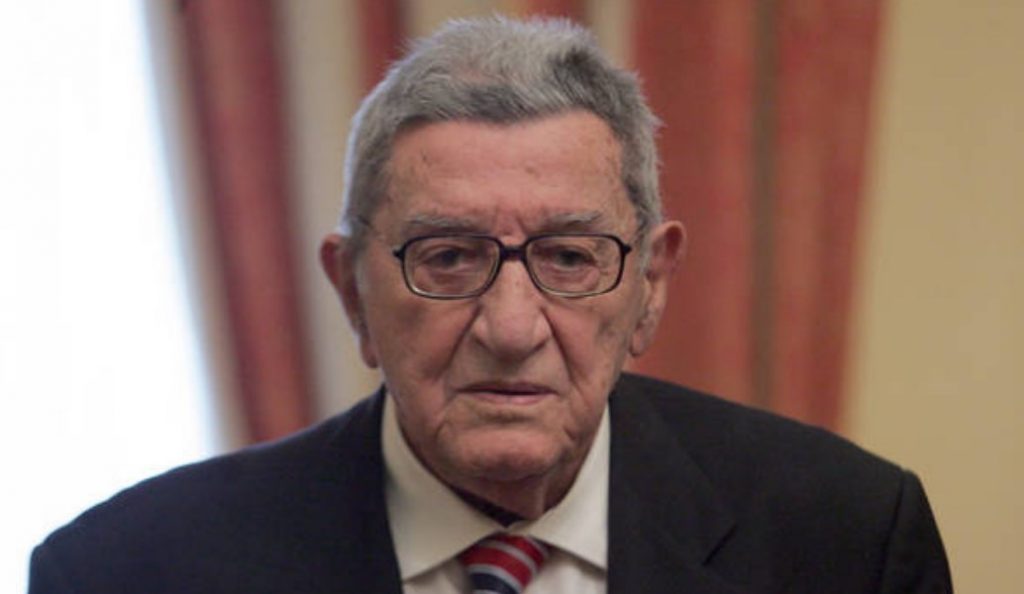 Σύσσωμος ο πολιτικός κόσμος αποχαιρετά τον Χρήστο Πασαλάρη
